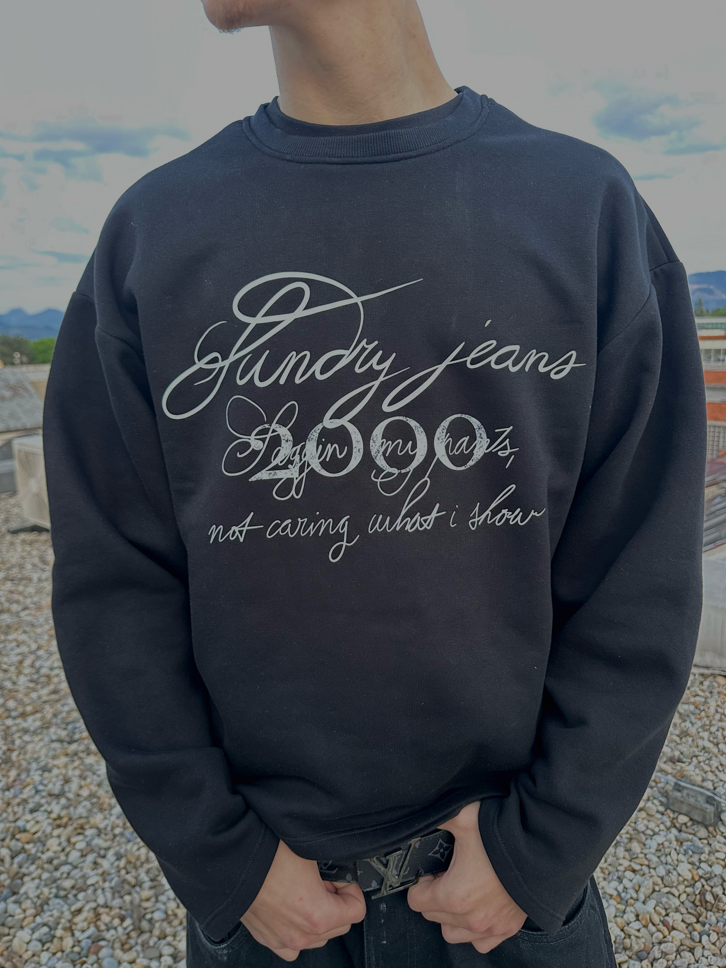 2000 long sleeve-sweater