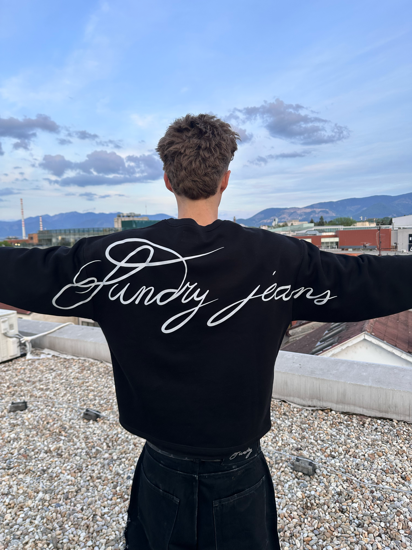2000 long sleeve-sweater