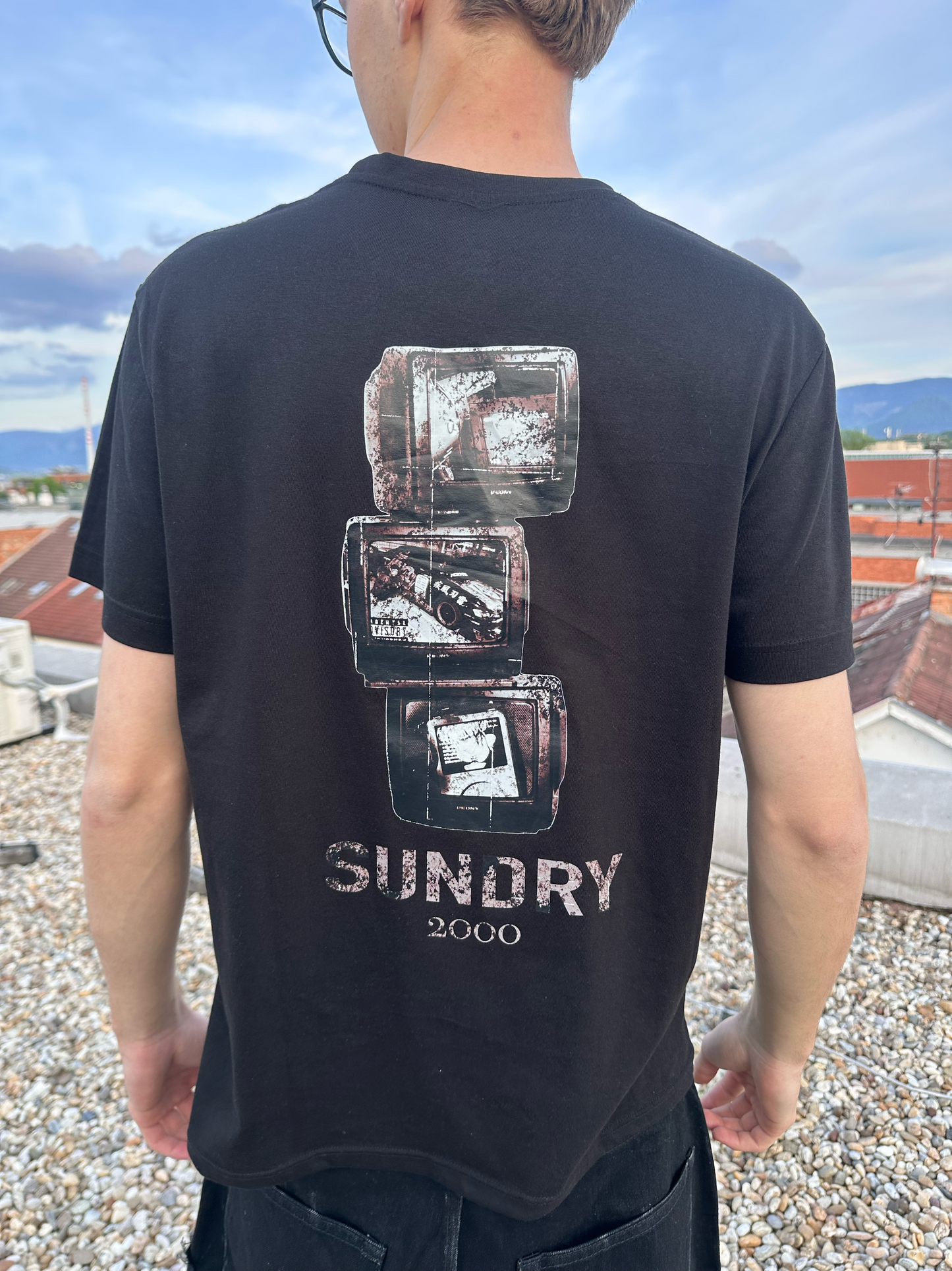 2000 t-shirt