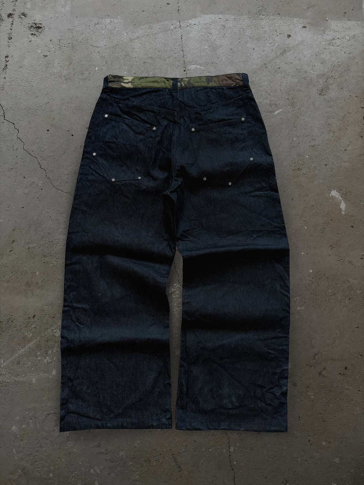 ARMY JEANS