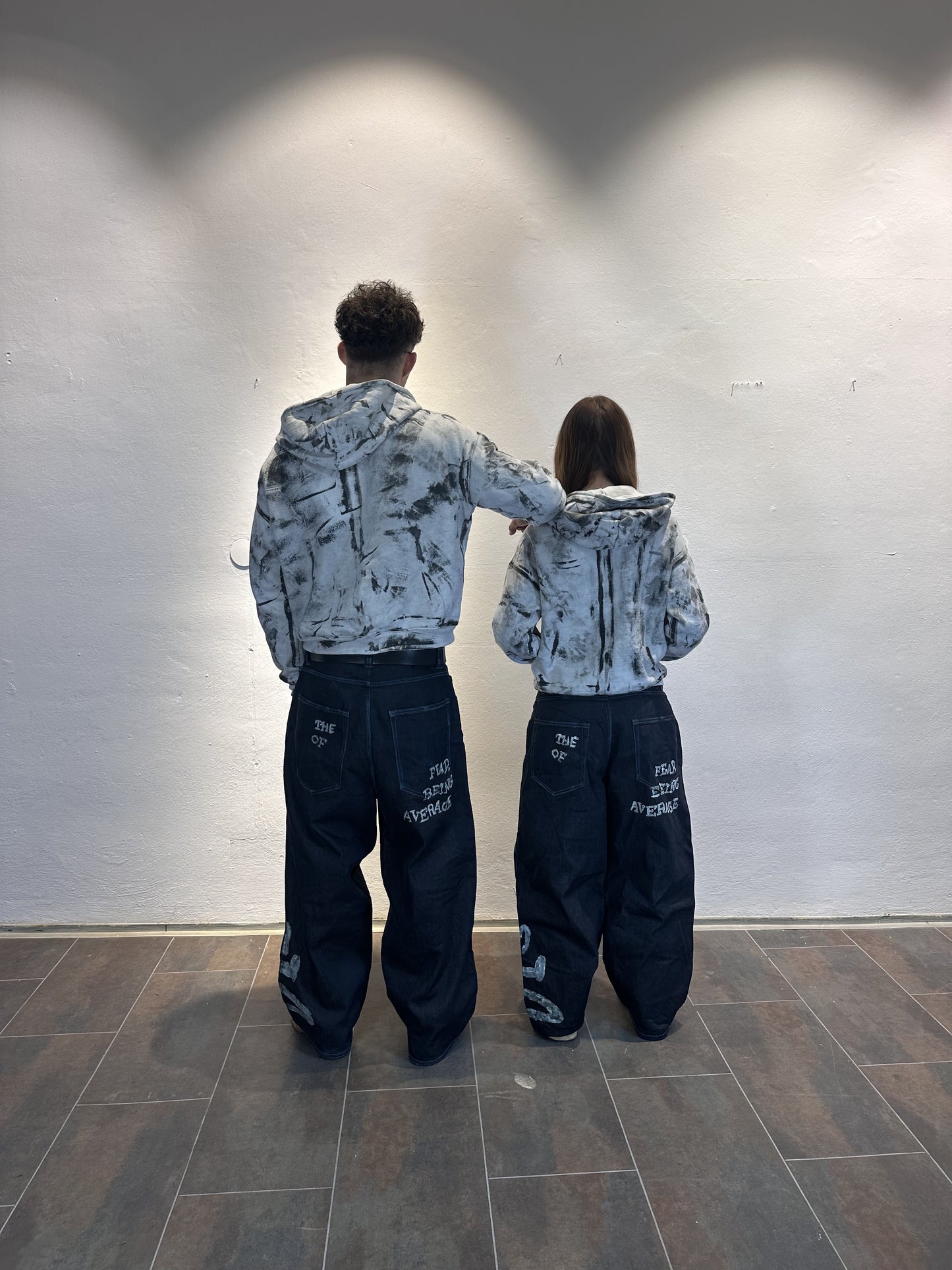 PAINT ’EM UP jeans